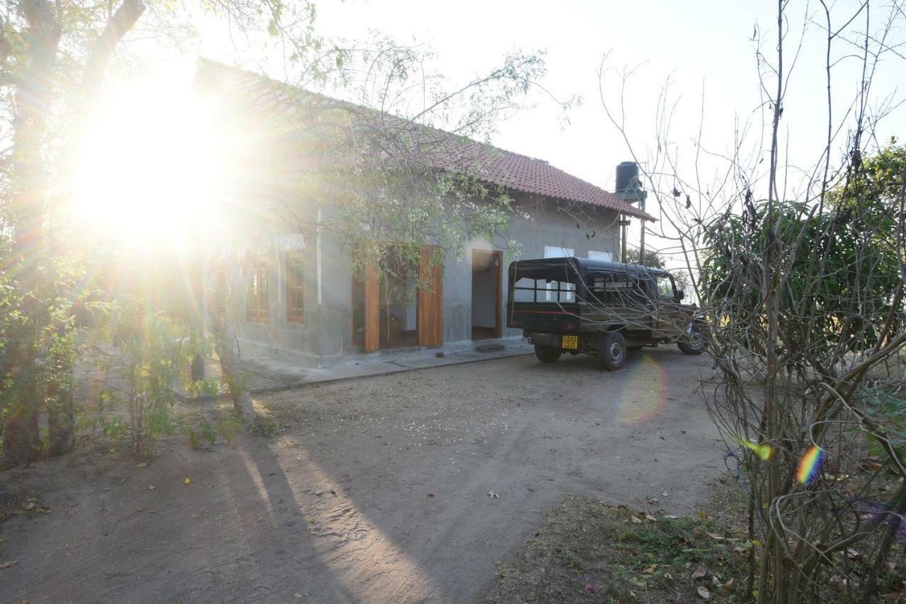 Captain'S Bird Safari Lodge Puttalam Buitenkant foto