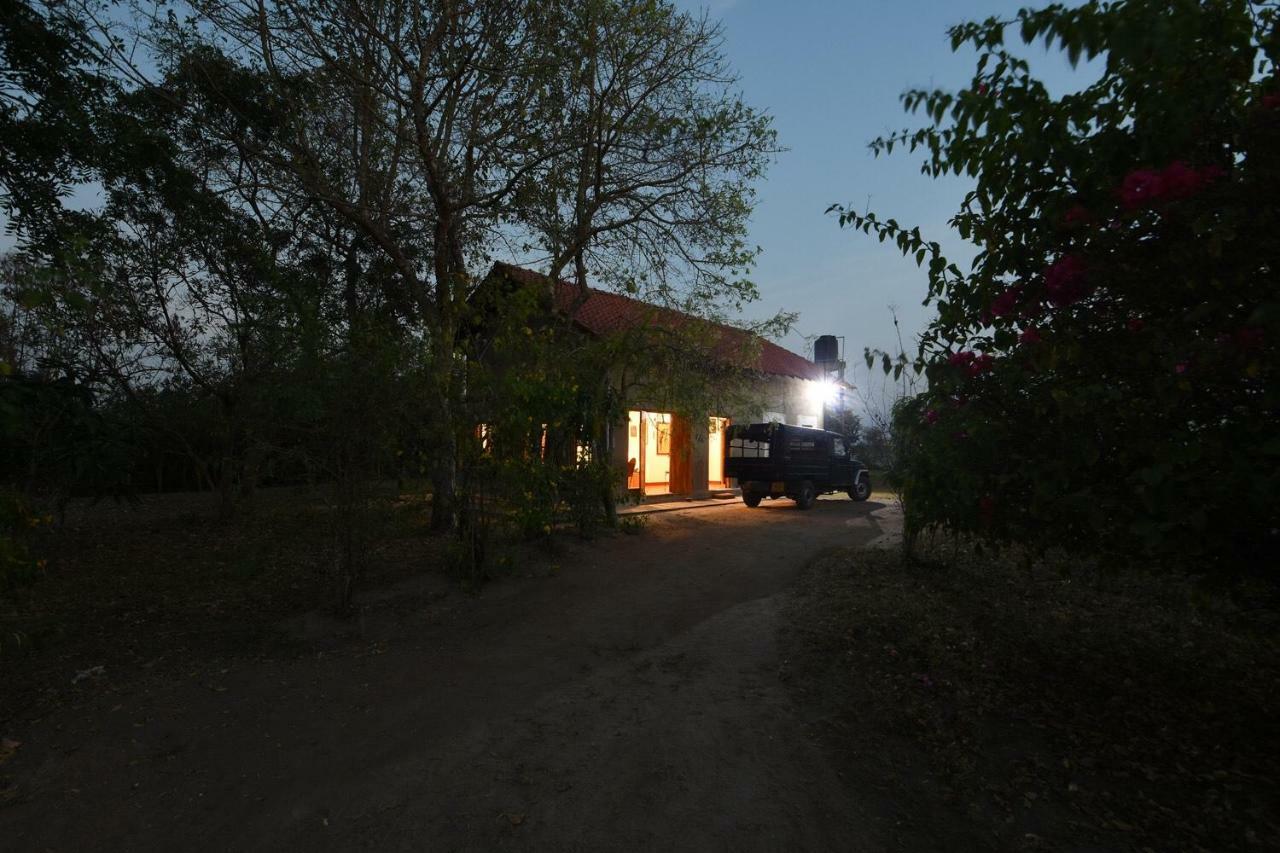 Captain'S Bird Safari Lodge Puttalam Buitenkant foto