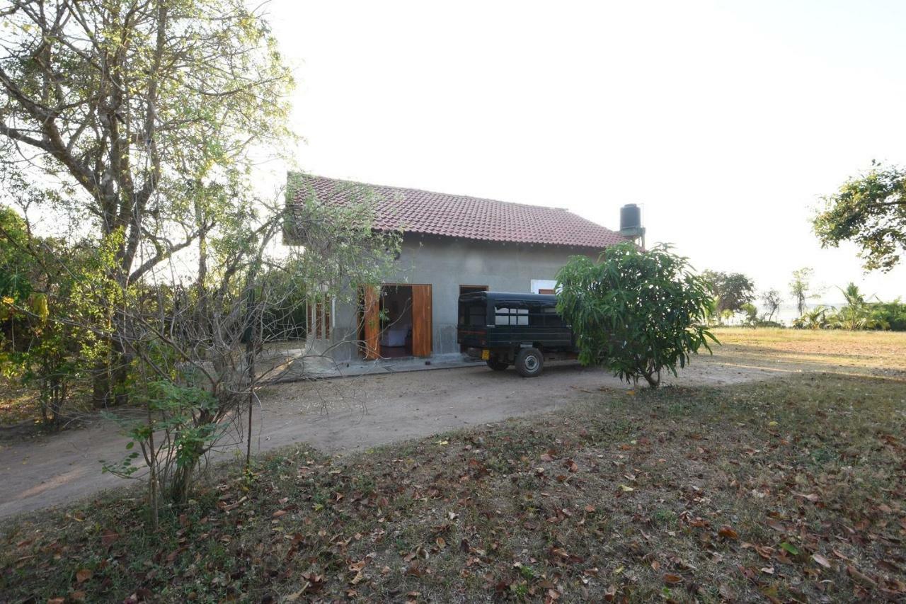 Captain'S Bird Safari Lodge Puttalam Buitenkant foto